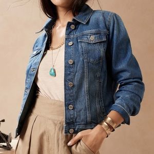NEW Banana Republic Essential Jean Jacket Medium Wash